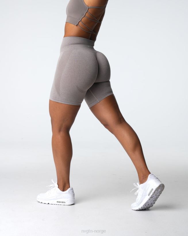 kontur sømløse shorts 22RN2T324 taupe Fitness NVGTN kvinner